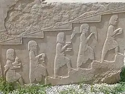 Prêtres mèdes et arachosiens