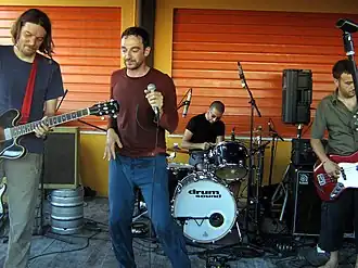 Description de cette image, également commentée ci-après