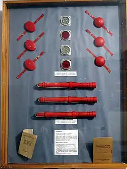 Feux de signalisation ;