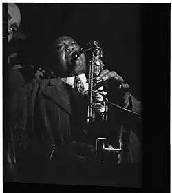 Description de l'image Pete Brown, between 1938 and 1948 (William P. Gottlieb 09841).jpg.