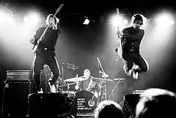 Description de l'image Peter Bjorn and John-November-2007.jpg.