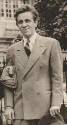 Description de l'image Peter Taylor in 1941 (cropped).jpg.