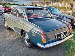 Poupe de la 404 coupé.
