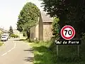 Entrée hameau Val-de-Pierre.
