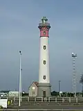 Le Phare de Ouistreham, construit en 1905, pour remplacer celui de 1886