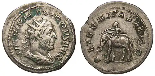 Revers AETERNITAS AVGG, éléphant symbole de longévité.