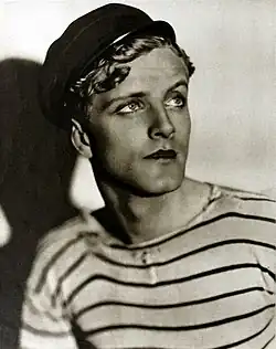 Description de cette image, également commentée ci-après