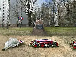 Stèle en hommage à Ahmed Merabat , policier mort lors des attentats de janvier 2015