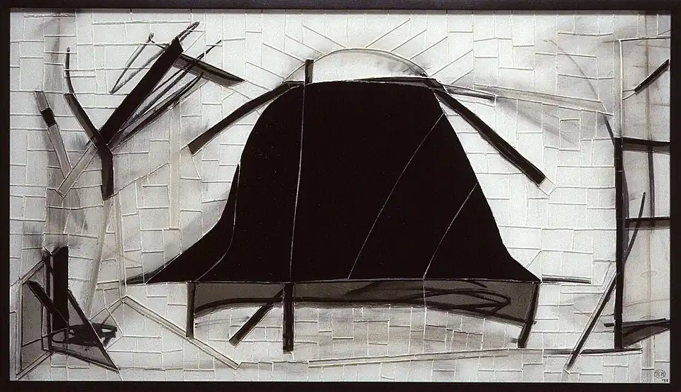 Piano (1994), Corning Museum of Glass.