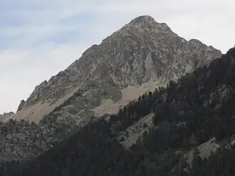 Pic de Bastan vu du lac de l'Oule.