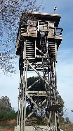 Tour de guet dans les Pyrénées.