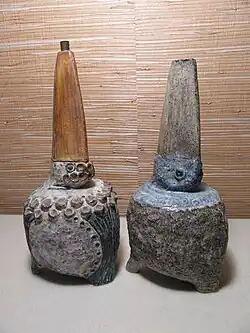 Pieds de lampe marabouts, 1967, 29 et 27 cm