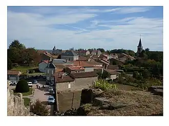 Village de Piégut-Pluviers, en Périgord