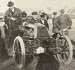 Pierre de Caters, vainqueur du Meeting d'Ostende 1901 sur Mors 24&nbsp;hp.