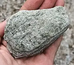 Roche provenant du nord de la partie sommitale.