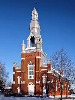 Façade antérieure de l'église St-Pierre-de-Vérone