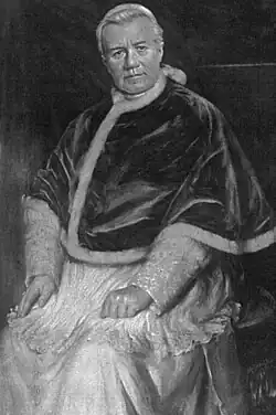 portrait du Pape Pie X en 1914, assis.