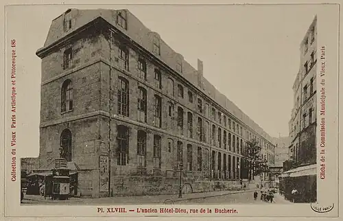 L'annexe de l'Hôtel-Dieu construite entre le quai de Montebello et la rue de la Bûcherie au XIXe siècle.