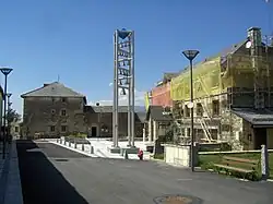 Place Michel Aris (mairie)