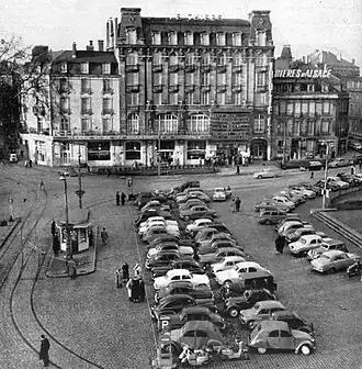 La place en 1960