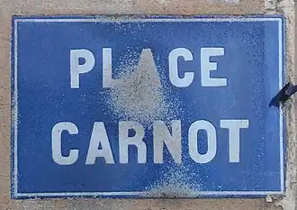Voir la plaque.
