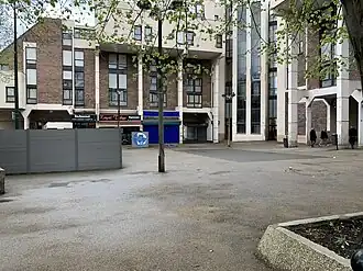 Image illustrative de l’article Place du Général-de-Gaulle (Gagny)