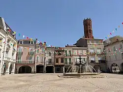 Place Lafayette Villeneuve-sur-Lot.