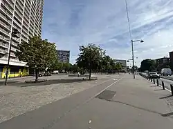 Vue de la Cité des 4000 (dans laquelle Mickey a grandi).