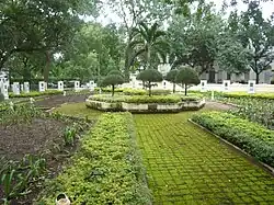 Place des gouverneurs.