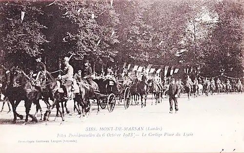 Passage du cortège présidentiel par la place du Lycée le 6 octobre 1913.