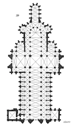 Plan de niveau du rez-de-chaussée d'un édifice en croix.