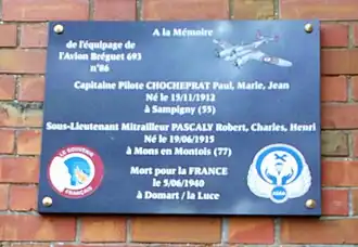 Plaque à la mémoire des aviateurs tués le 5 juin 1940