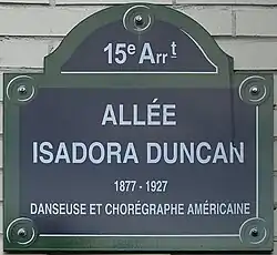 Voir la plaque.