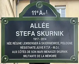 Voir la plaque.