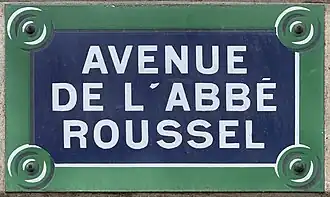 Voir la plaque.