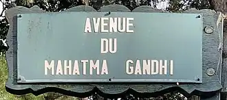 Voir la plaque.