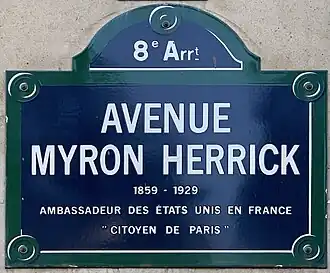 Voir la plaque.