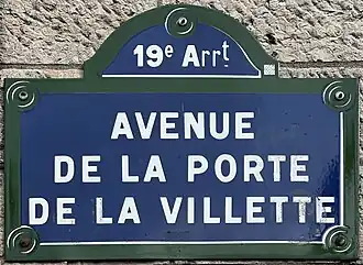 Voir la plaque.