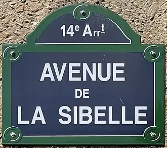 Voir la plaque.