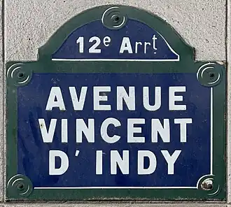 Voir la plaque.