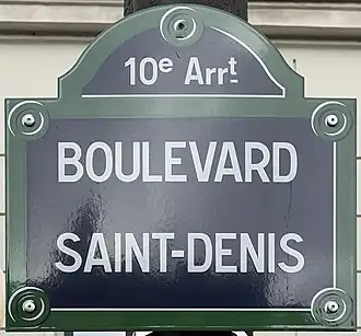 Voir la plaque.