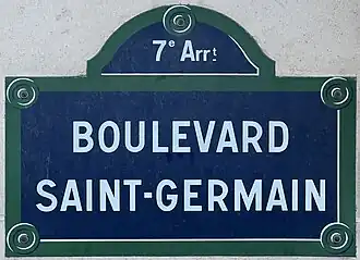 Voir la plaque.