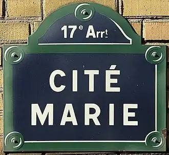 Voir la plaque.