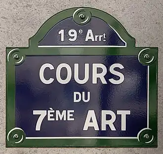 Voir la plaque.