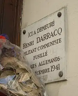 Plaque au no&nbsp;3.