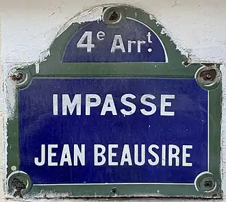 Voir la plaque.