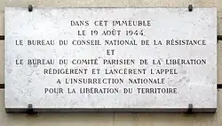 Plaque au no&nbsp;41, en hommage au Conseil national de la résistance.