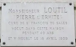 Plaque apposée au 3, rue Viète.