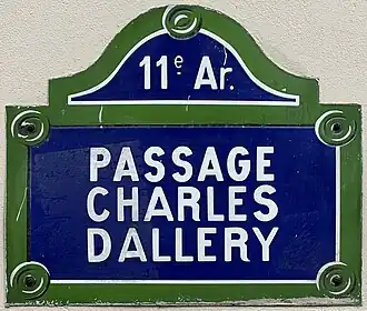 Voir la plaque.