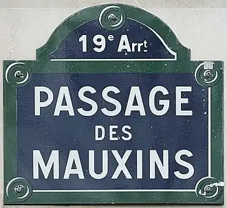 Voir la plaque.